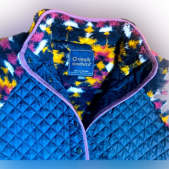 EUC Simply Southern SZM half snap front pullover Aztec print w/quilting/Bust 43” - Picture 5 of 6